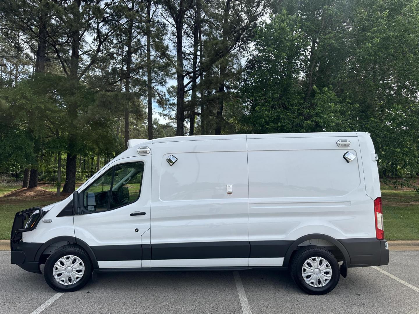 2025 White /Grey FORD HG RTR - Photo#3